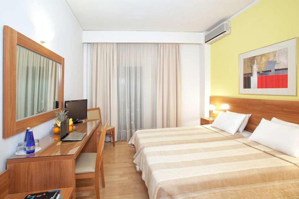 Leto Boutique Hotel 아그리니온 외부 사진