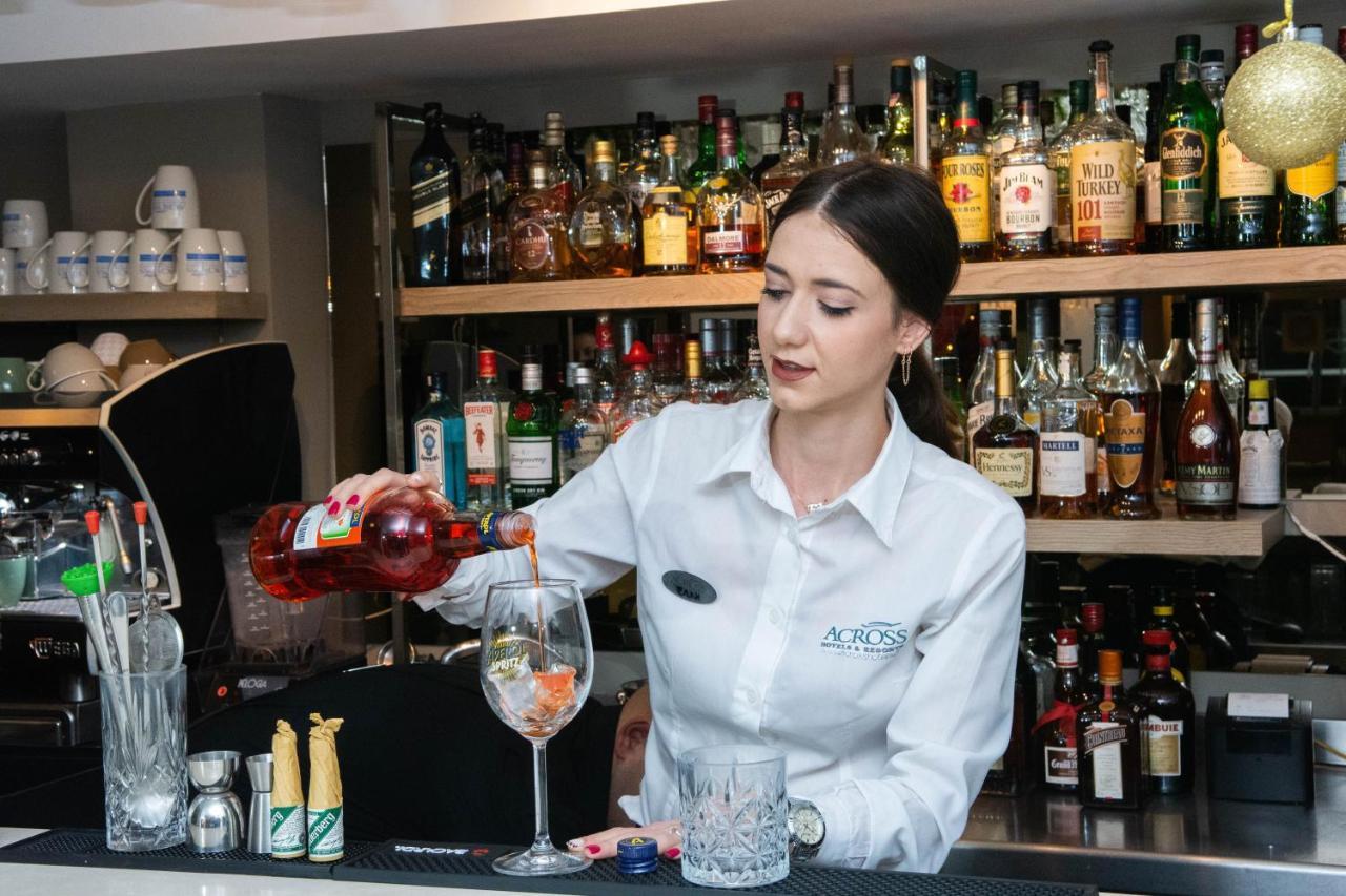 Leto Boutique Hotel 아그리니온 외부 사진