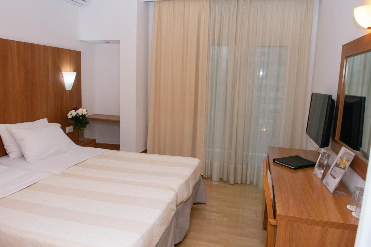 Leto Boutique Hotel 아그리니온 외부 사진